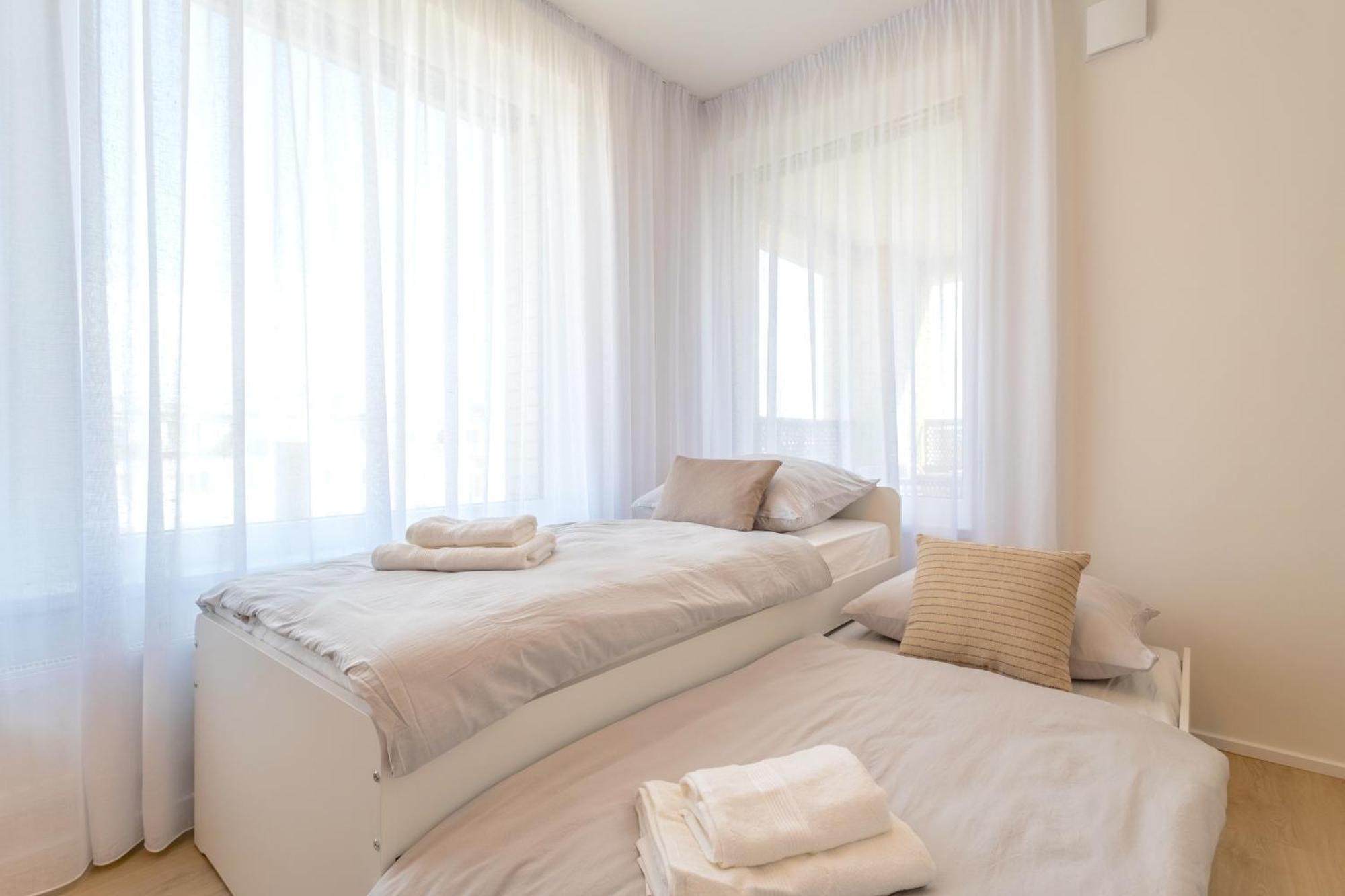 Bright 2Br - 5Th Floor, Balcony, Free Parking By Gravity Prague公寓 外观 照片