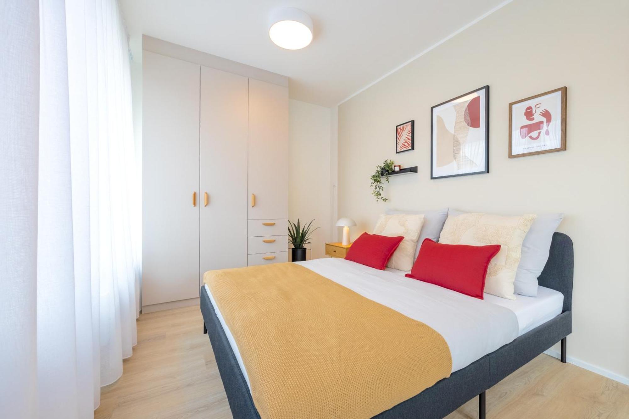 Bright 2Br - 5Th Floor, Balcony, Free Parking By Gravity Prague公寓 外观 照片